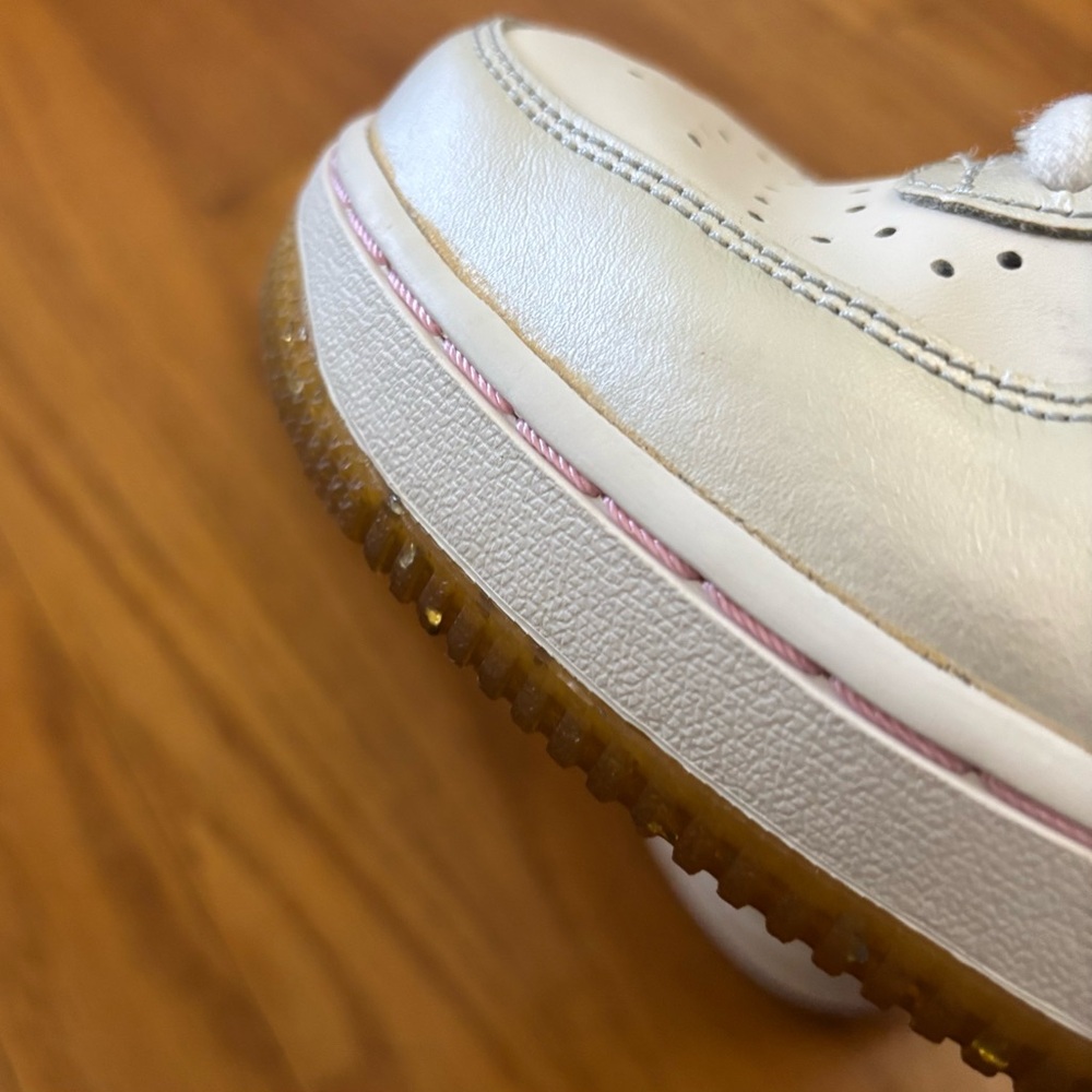 Nike Air Force 1 Low Valentine’s Day Sneaker Women’s 8 (6.5Y) Multicolor Flawed - Picture 13 of 13